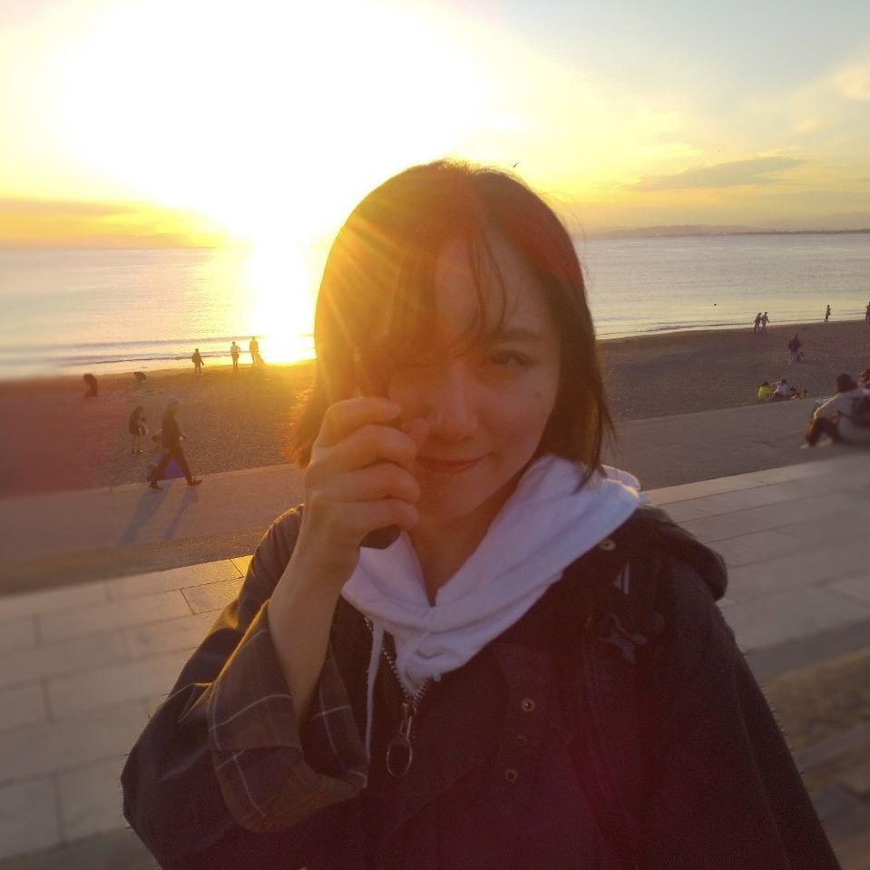 髙谷 智子 Tomoko Takaya